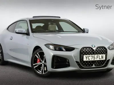 Usado BMW 420 M Sport 181 HP (133 kW) 2025 Cinzento Coupé