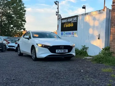 Used Mazda 3 2021 White Hatchback