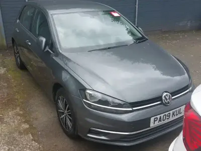 Used VW Golf VII SE 110 HP (80 kW) 2018 Grey Hatchback
