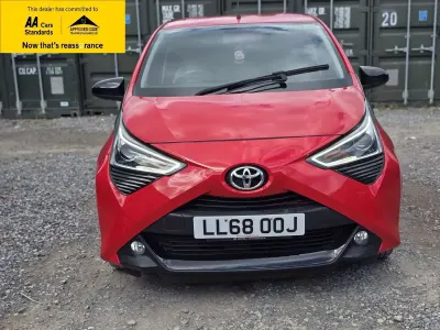 Used Toyota Aygo Trend 72 HP (52 kW) 2019 Red Hatchback