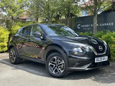 Używany Nissan Juke N-Connecta 114 KM (83 kW) 2025 Czarny SUV