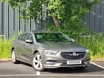 Used Vauxhall Insignia SRi 165 HP (121 kW) 2019 Grey Hatchback