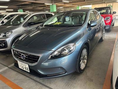 Used 2014 Volvo V40 SE Lux Hatchback | £8,995 (Fair price)