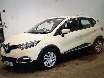 Cream Used 2014 Renault Captur Dynamique SUV | £4,295 (Fair price)
