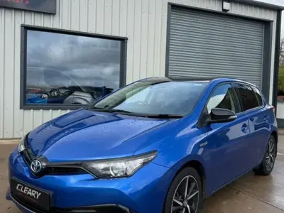 Usado Toyota Auris Hybrid Design 2018