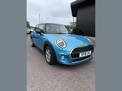 Used Mini Cooper Classic 136 HP (100 kW) 2019 Blue Hatchback