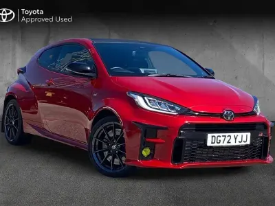 Used Toyota Yaris 257 HP (189 kW) 2022 Red Hatchback
