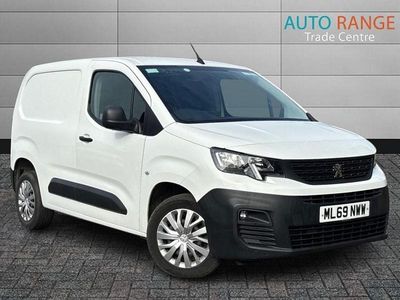 White Used 2019 Peugeot Partner MPV | £8,491 (Fair price)