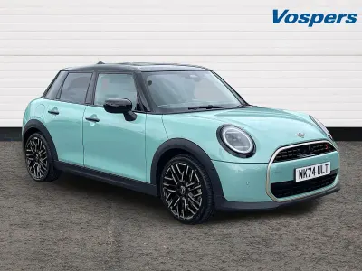 Used Mini Cooper Exclusive 200 HP (147 kW) 2024 Green Hatchback