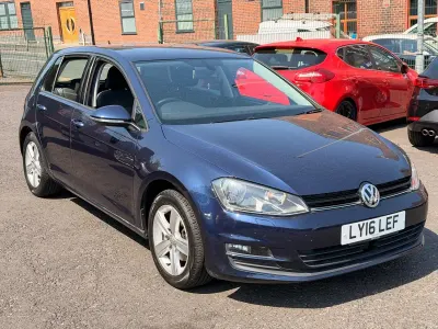 Used VW Golf VII Edition 125 HP (91 kW) 2016 Blue Hatchback