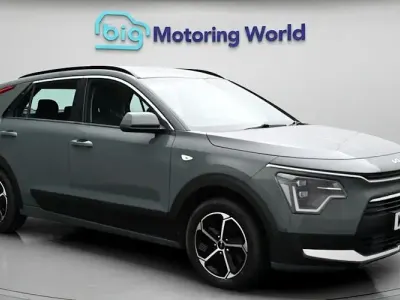 Używany Kia Niro 141 KM (103 kW) 2023 Zielony SUV