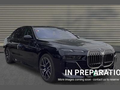 BMW i7