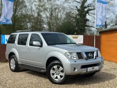 Used Nissan Pathfinder 174 HP (127 kW) 2006 Silver SUV
