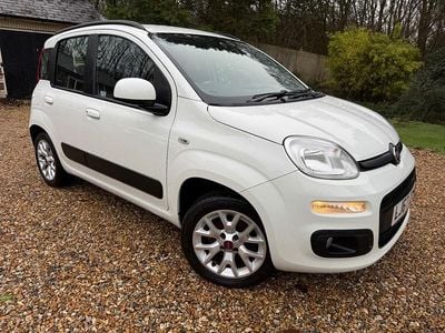 Used Fiat Panda Lounge 85 HP (62 kW) 2017 White Hatchback