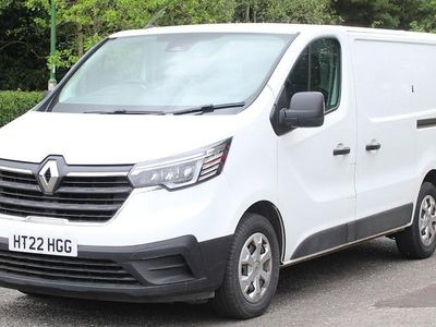 White Used 2022 Renault Trafic Business MPV | £13,500 (Super price)