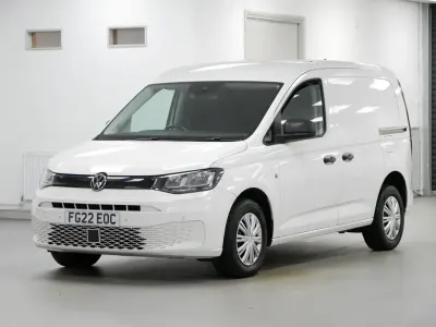 Usado VW Caddy 102 CV (75 kW) 2022 Blanco Monovolumen