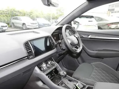 New Skoda Karoq SportLine 150 HP (110 kW) 2026 Smokey silver metallic SUV