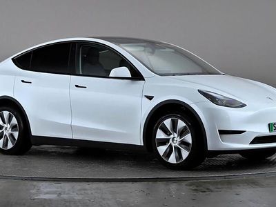 White Used 2024 Tesla Model Y RWD SUV | £27,498 (Fair price)