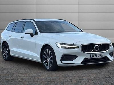 Ice white Used 2022 Volvo V60 Momentum Estate | £18,999 (Good price)