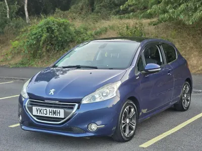Used Peugeot 208 82 HP (60 kW) 2013 Blue Hatchback