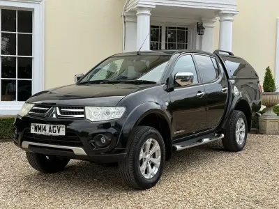 Used Mitsubishi L200 178 HP (130 kW) 2014 Black Pickup