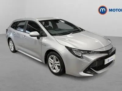 Usado Toyota Corolla 122 HP (89 kW) 2021 Prateado Carrinha