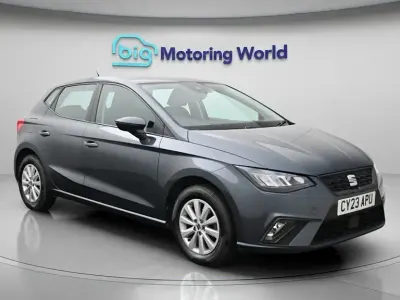 Używany Seat Ibiza SE 95 KM (69 kW) 2023 Szary Hatchback