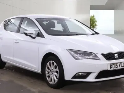 Begagnad Seat Leon SE 110 HK (80 kW) 2015 Vit Halvkombi