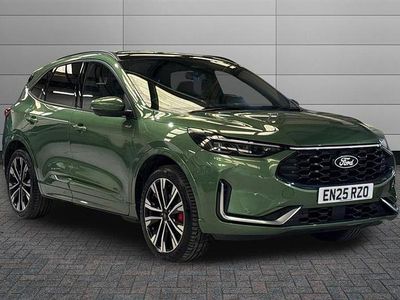 Second-hand Ford Kuga ST-Line X 243 CP (178 kW) 2025 Verde SUV