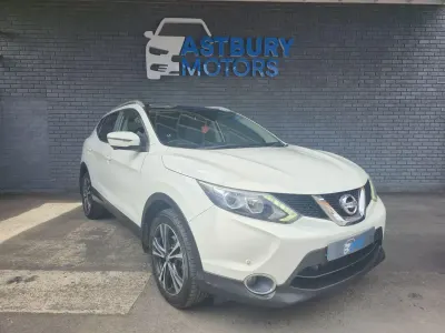 Used Nissan Qashqai N-Connecta 115 HP (84 kW) 2016 White SUV