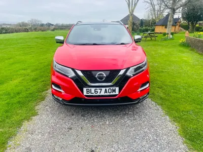 Begagnad Nissan Qashqai Tekna+ 115 HK (84 kW) 2017 Röd SUV