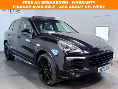Used Porsche Cayenne 385 HP (283 kW) 2017 Black SUV