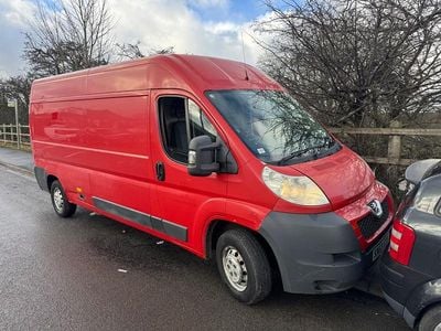 Used Peugeot Boxer 130 HP (95 kW) 2014 Red Van
