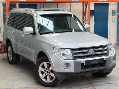 Used Mitsubishi Shogun Elegance 2009 Silver SUV
