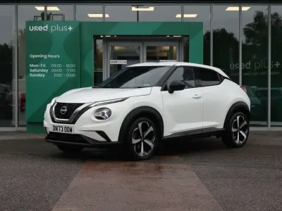 Used Nissan Juke Tekna 2024 White SUV