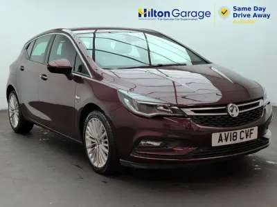 Used Vauxhall Astra Elite 147 HP (108 kW) 2018 Red Hatchback