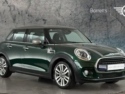 Used Mini Cooper Hatch 134 HP (98 kW) 2017 Green Hatchback