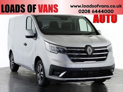 Ny Renault Trafic 2025 Grå Minibuss