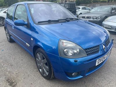 Blue Used 2004 Renault Clio II Hatchback | £5,999 (Expensive)