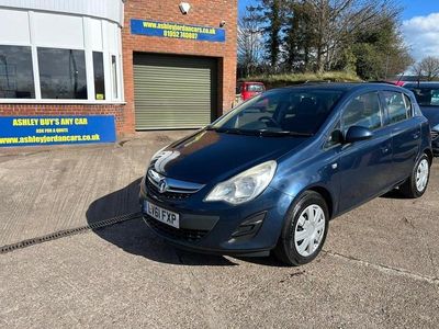 Second-hand Vauxhall Corsa 2011 Albastru Hatchback