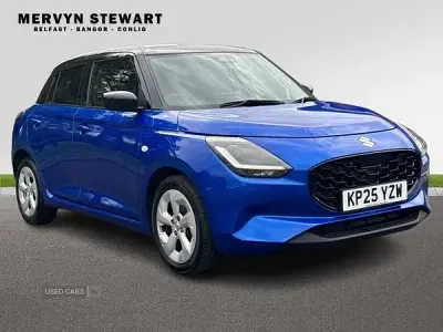 Używany Suzuki Swift 82 KM (60 kW) 2025 Niebieski Hatchback