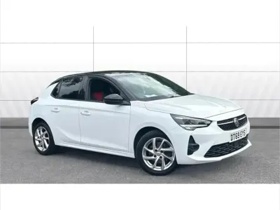 Used Vauxhall Corsa SRi 100 HP (73 kW) 2020 White Hatchback