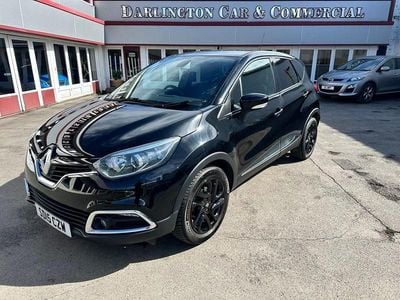 Used Renault Captur Dynamique 90 HP (66 kW) 2015 Black SUV