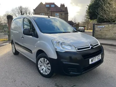 Używany Citroën Berlingo 100 KM (73 kW) 2017 Srebrny Minivan