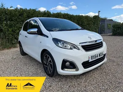 Used Peugeot 108 82 HP (60 kW) 2014 White Hatchback