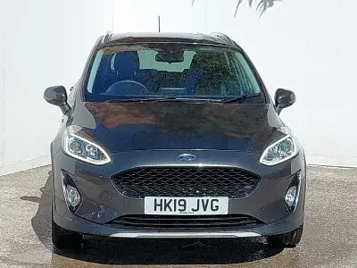 Usado Ford Fiesta Active 100 HP (73 kW) 2019 Cinzento Citadino