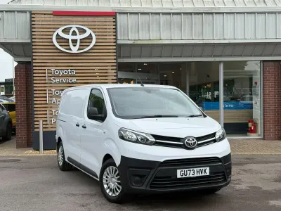 Used Toyota Proace 120 HP (88 kW) 2023 White MPV
