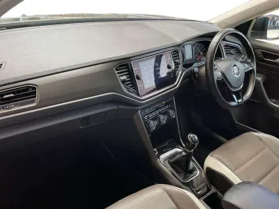 Used VW T-Roc Design 150 HP (110 kW) 2018 Grey SUV