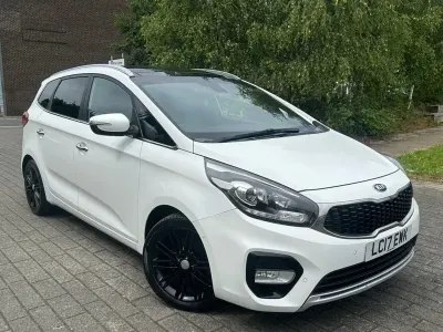 Used Kia Carens 139 HP (102 kW) 2017 White MPV
