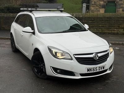 White Used 2015 Vauxhall Insignia SRi Estate | £3,490 (Super price)